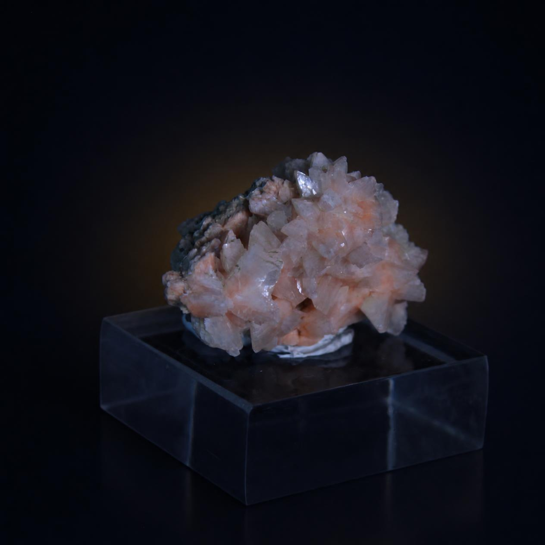 Stilbite and Heulandite specimen — India, 100 g.