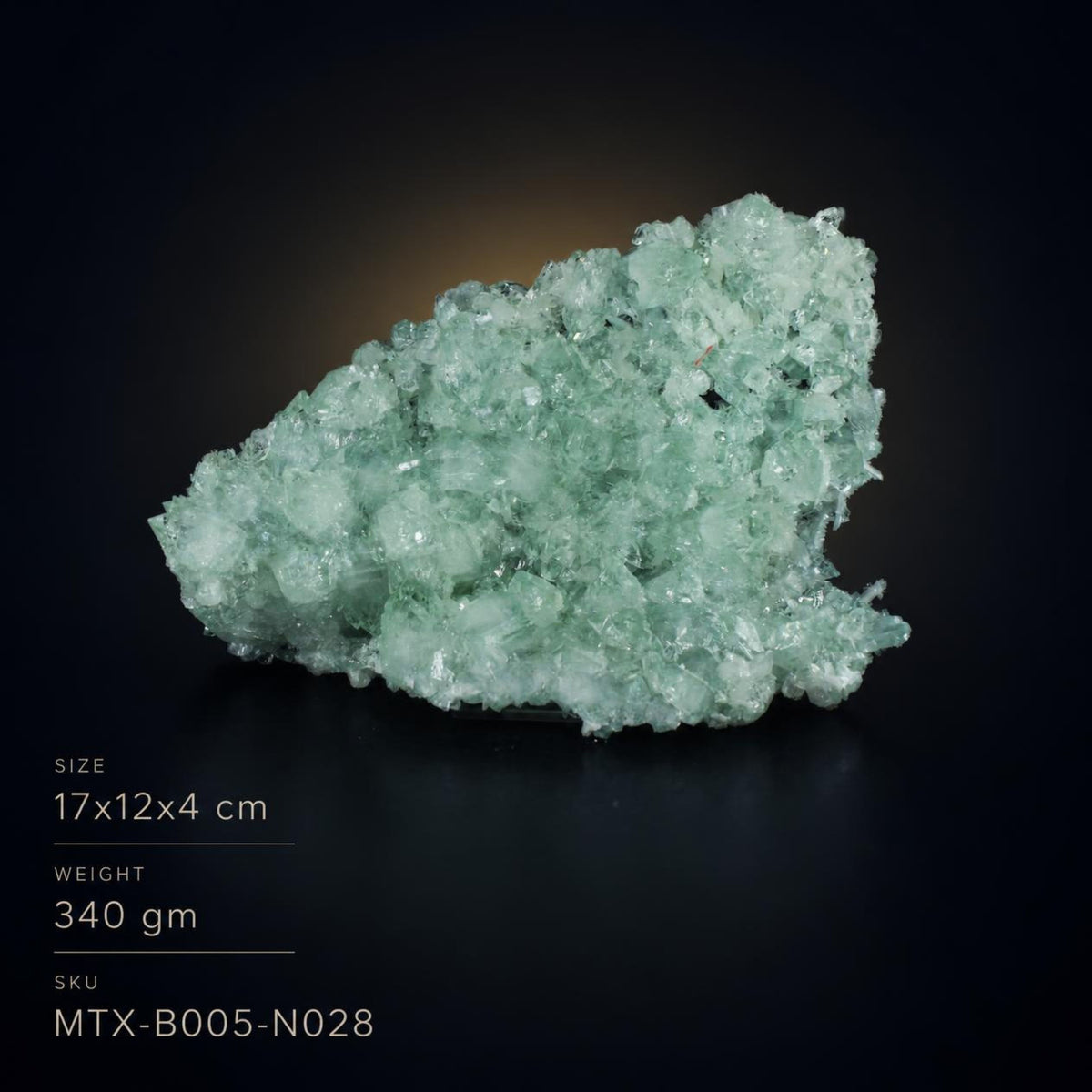 Apophyllite specimen — India, 340 g.