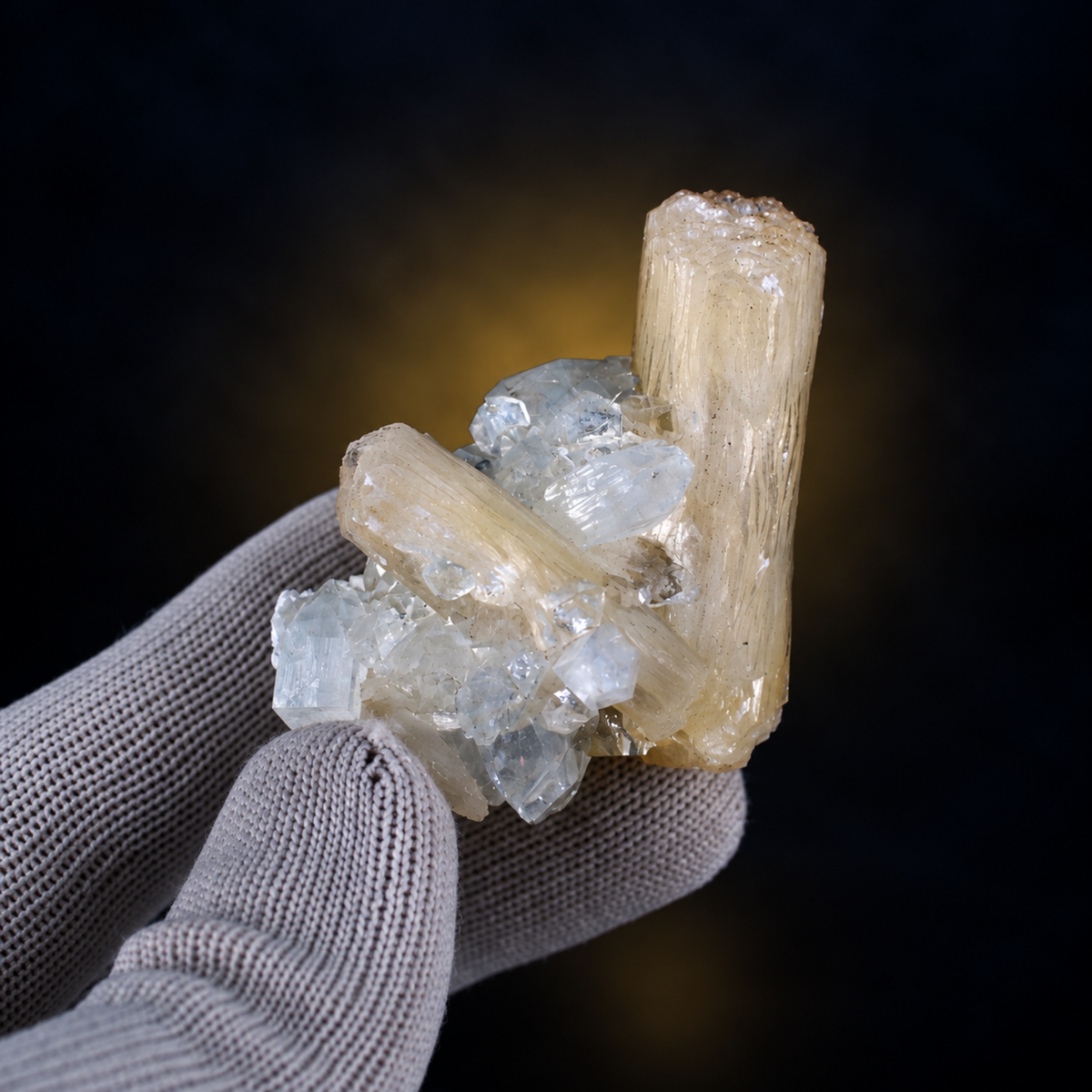 Natural Stilbite with Apophyllite Crystal Cluster – 40 g