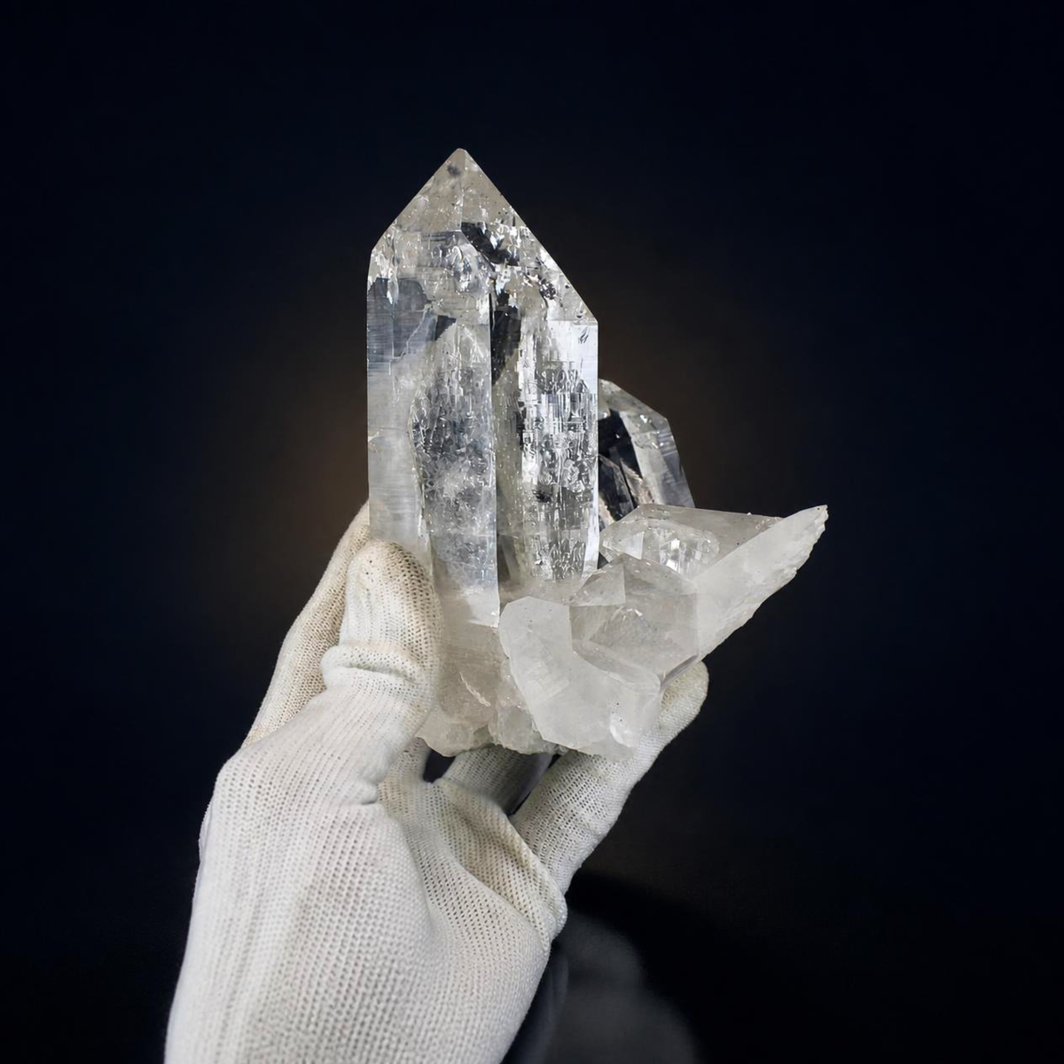Natural Himalayan Quartz Mineral Specimen 13 × 8 × 7 cm 900 g