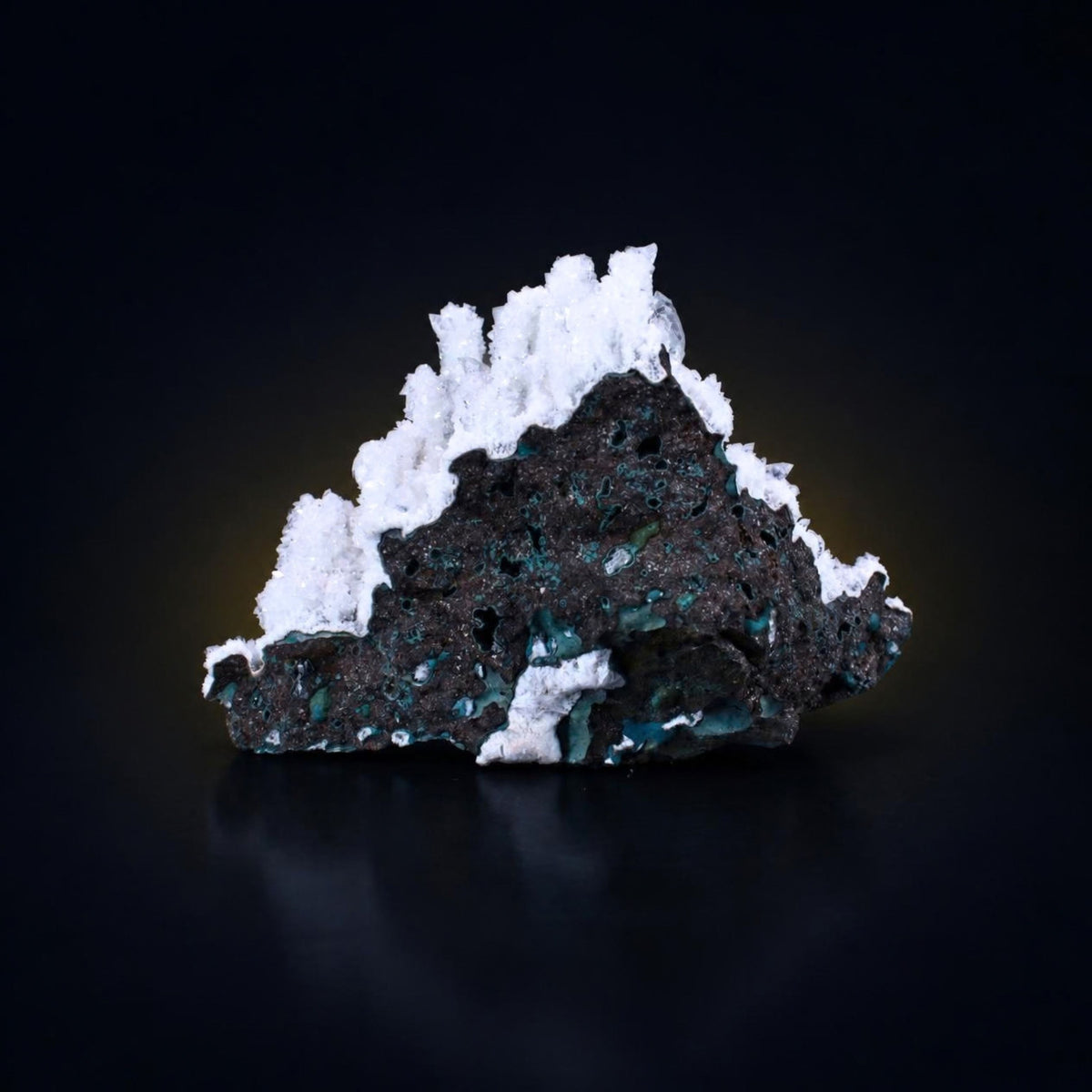 Natural White Scolecite Crystal Cluster  13 × 9 × 5 cm 340 g