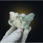 Apophyllite specimen — India, 100 g.