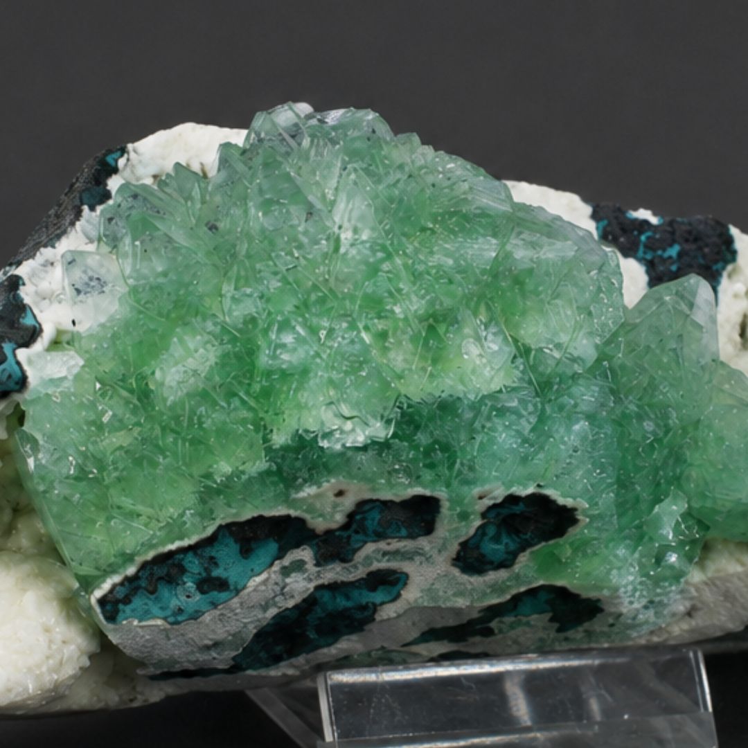Green Apophyllite Crystalline Crust on Dark Rock Matrix | 390 g | 15 × 6 × 4 cm