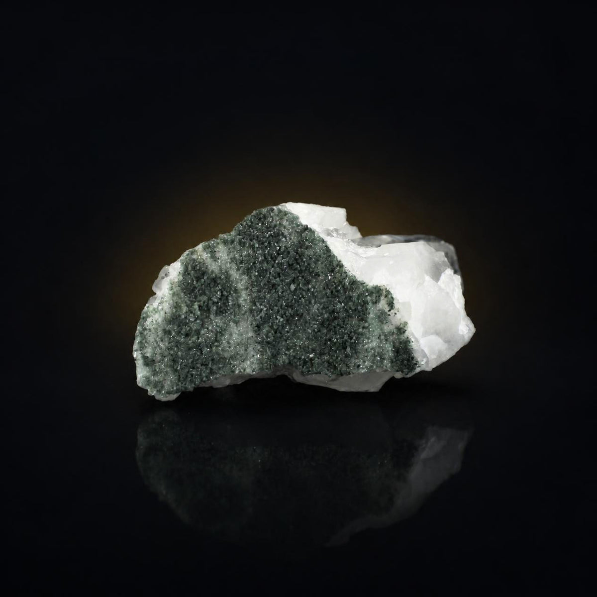Natural Himalayan Quartz Mineral Specimen  11 × 9 × 4 cm 300 g