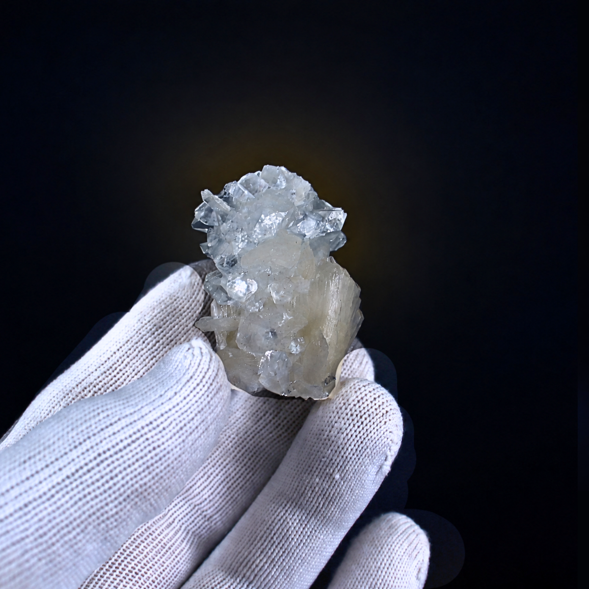 Natural Apophyllite with Stilbite Crystal Cluster – 30 g