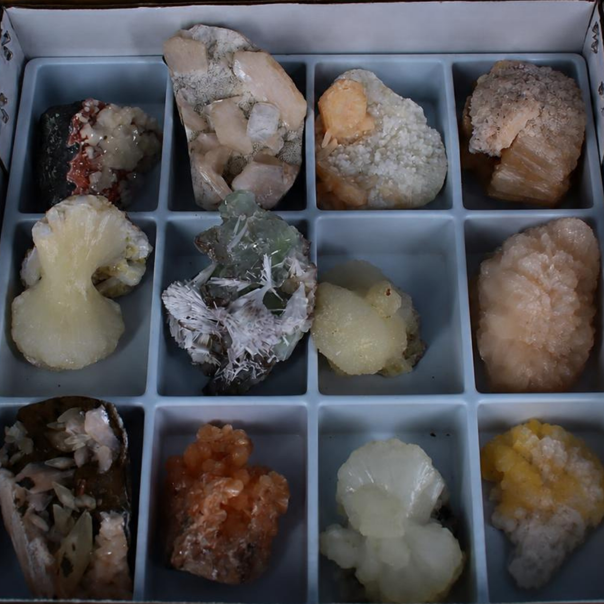 Mixed Natural Zeolite &amp Crystal Mineral Lot – Apophyllite Stilbite Calcite Heulandite &amp Scolecite
