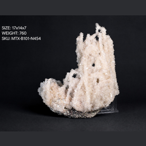 Quartz specimen — India, 760 g.