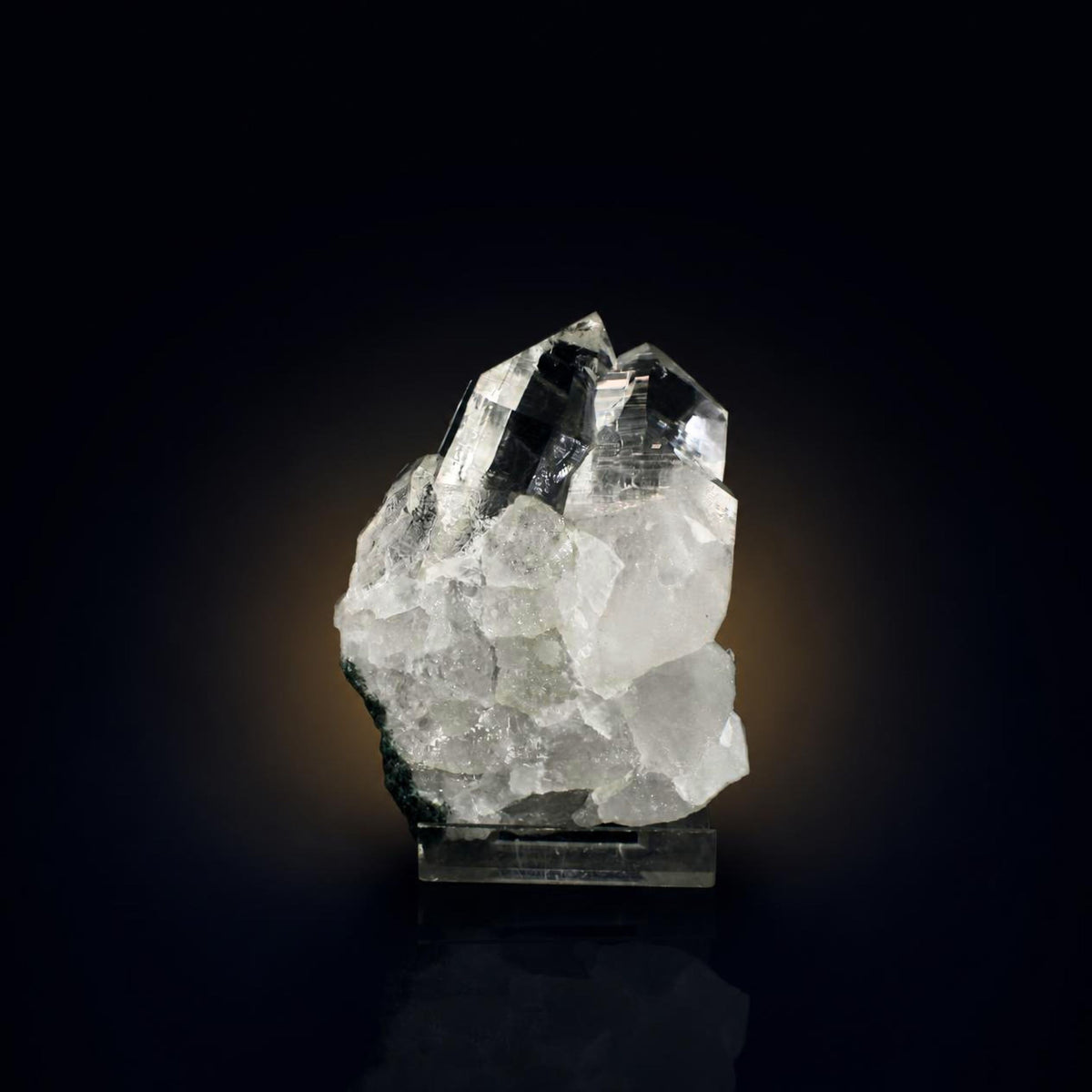 Natural Himalayan Quartz Mineral Specimen 11 × 8 × 5 cm 440 g