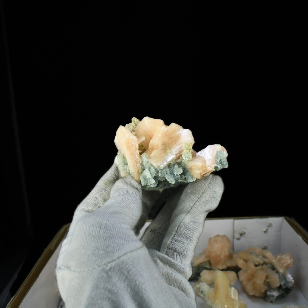 Natural Orange Stilbite &amp; Heulandite Crystal Lot – 18 Pieces from India