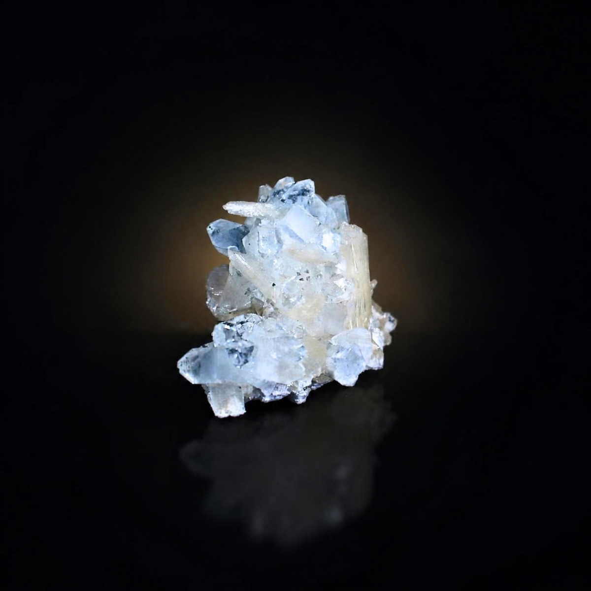 Natural Apophyllite with Stilbite Crystal Cluster – 30 g