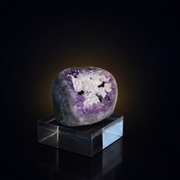 Amethyst specimen — India, 180 g.