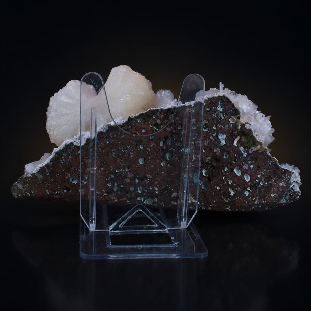 Natural Stilbite with Heulandite Mineral Specimen 19 × 9 × 7 cm 660 g