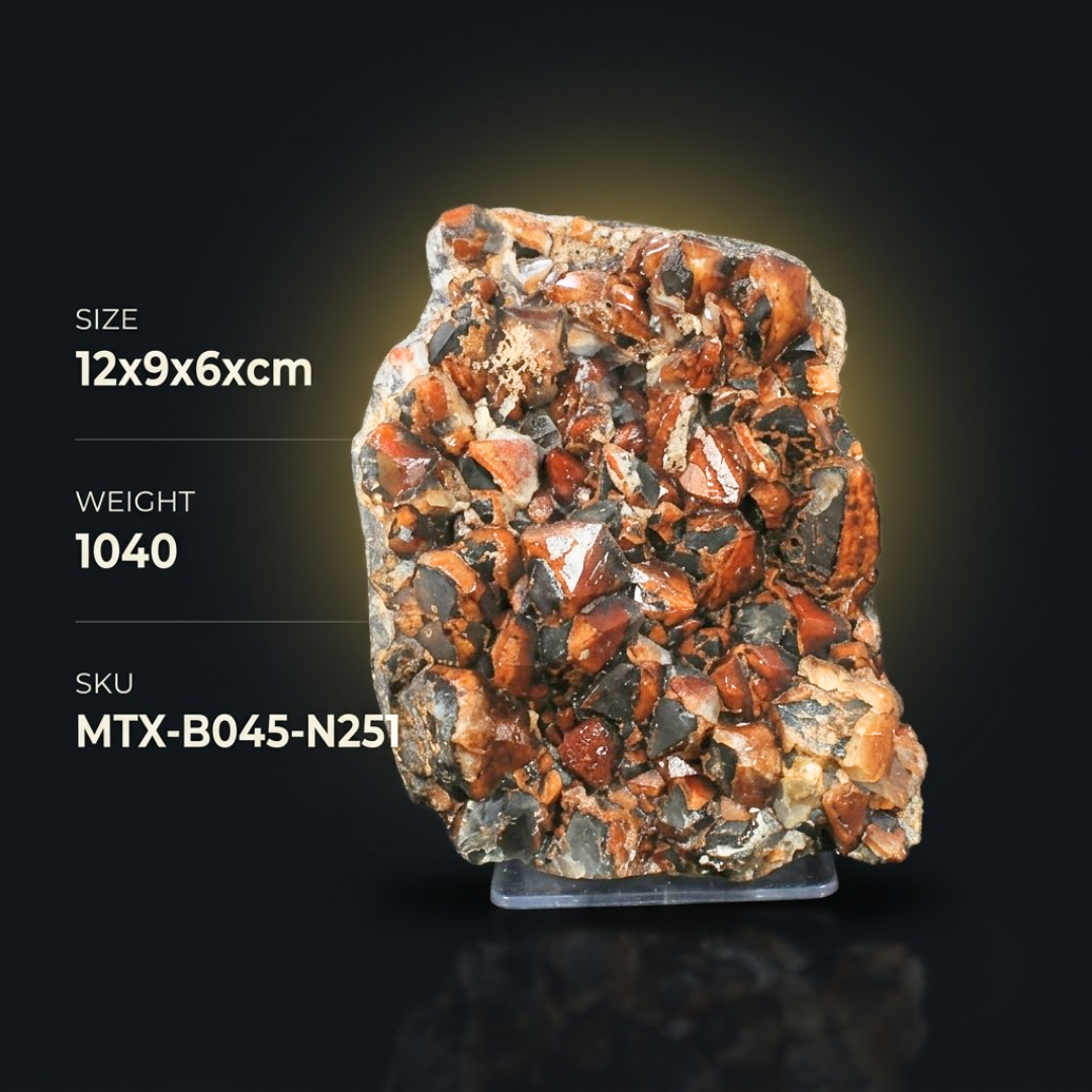 Red Amethyst with Hematite — “Alien” Formation · 1040 g · 12 × 9 × 6 cm · India
