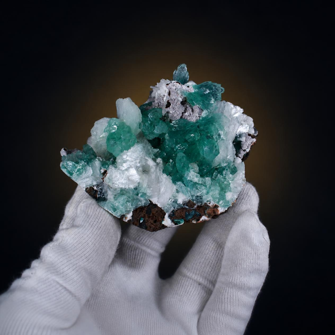 Green Apophyllite on Matrix · 200 g · 10 × 7 × 5 cm · India