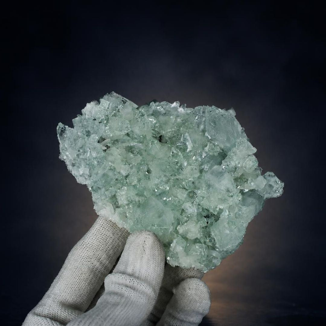 Apophyllite specimen — India, 120 g.