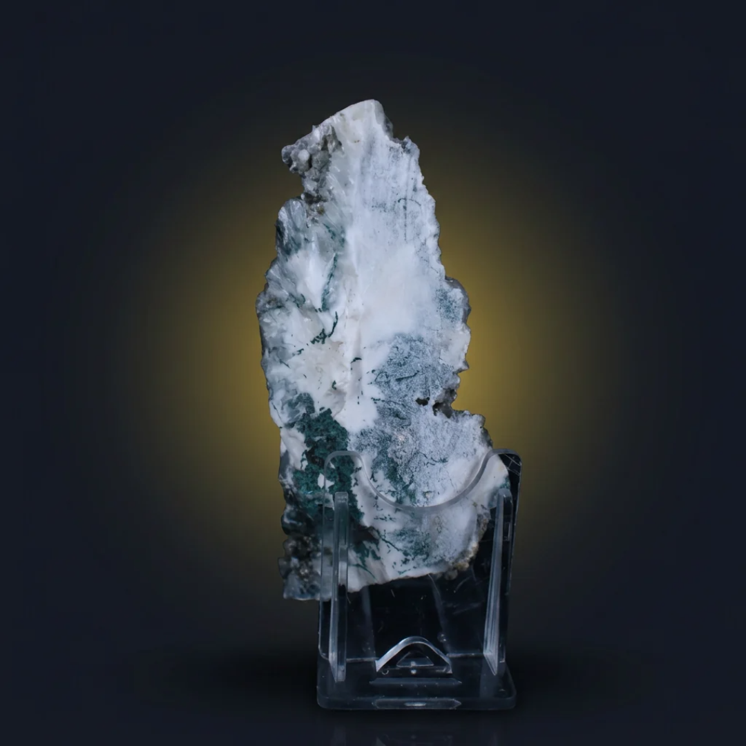Prehnite specimen — India, 180 g.