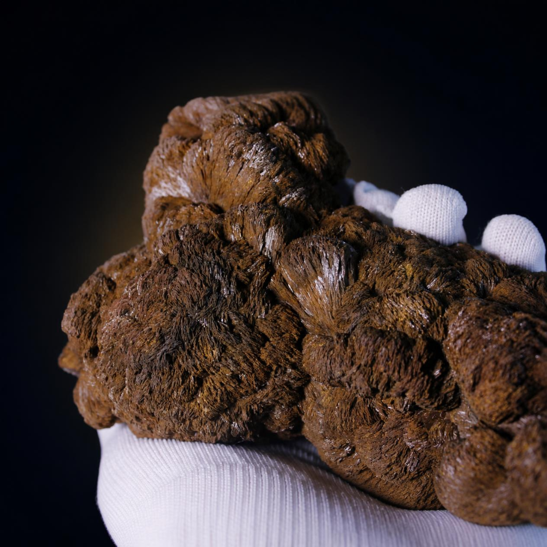 Goethite specimen — India, 1190 g.