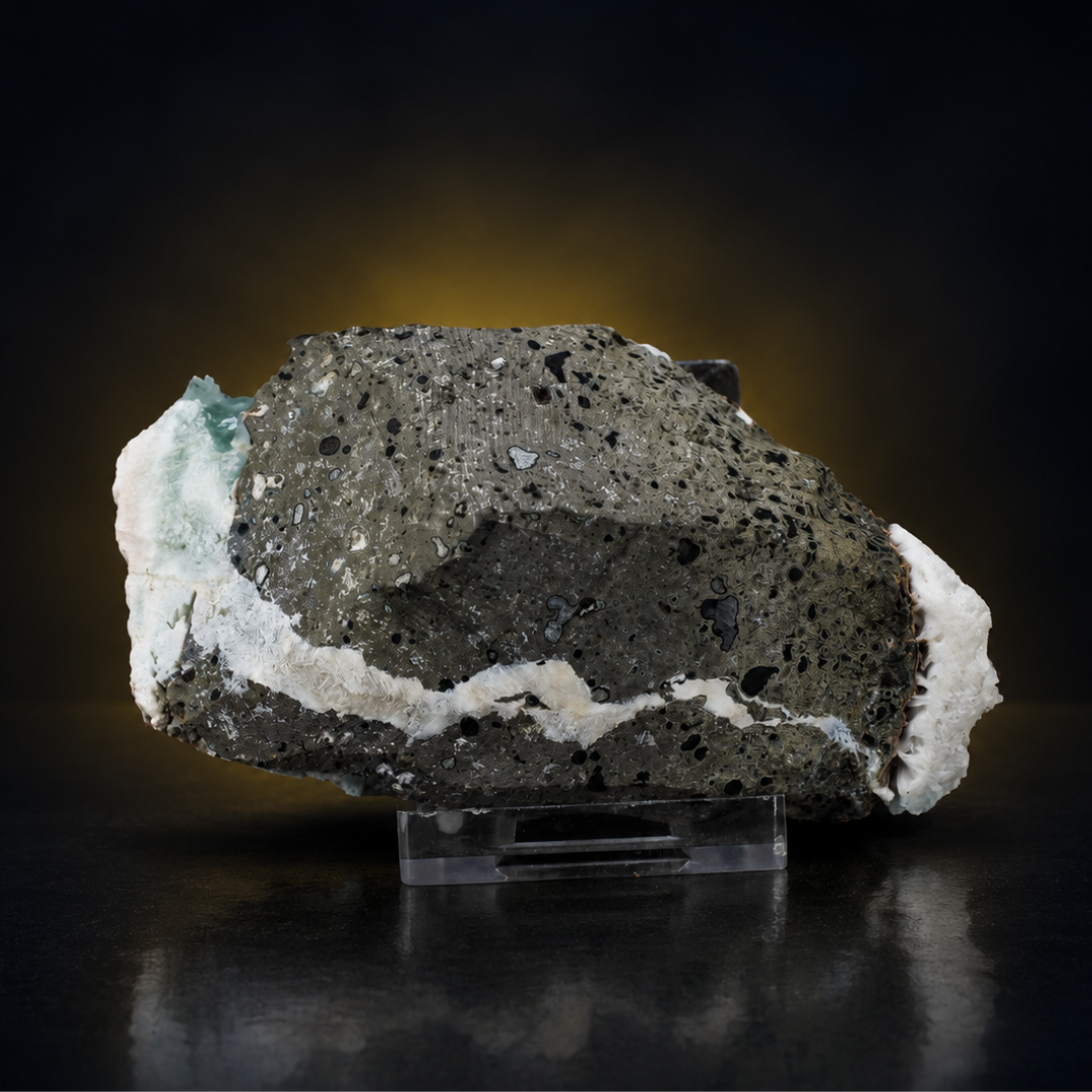 Apophyllite specimen — India, 140 g.
