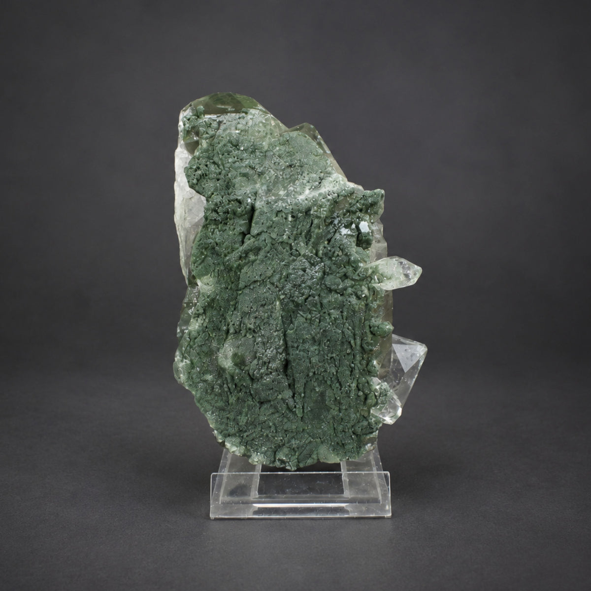 Natural Green Himalayan Quartz Mineral Specimen 15 × 10 × 5 cm 750 g