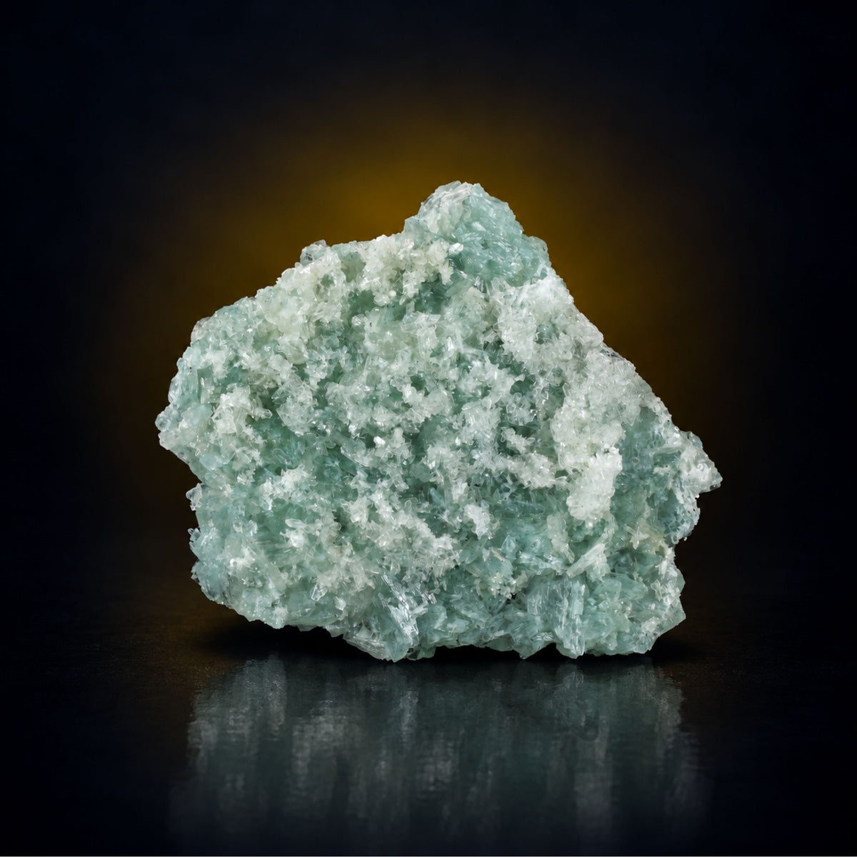 Apophyllite specimen — India, 70 g.