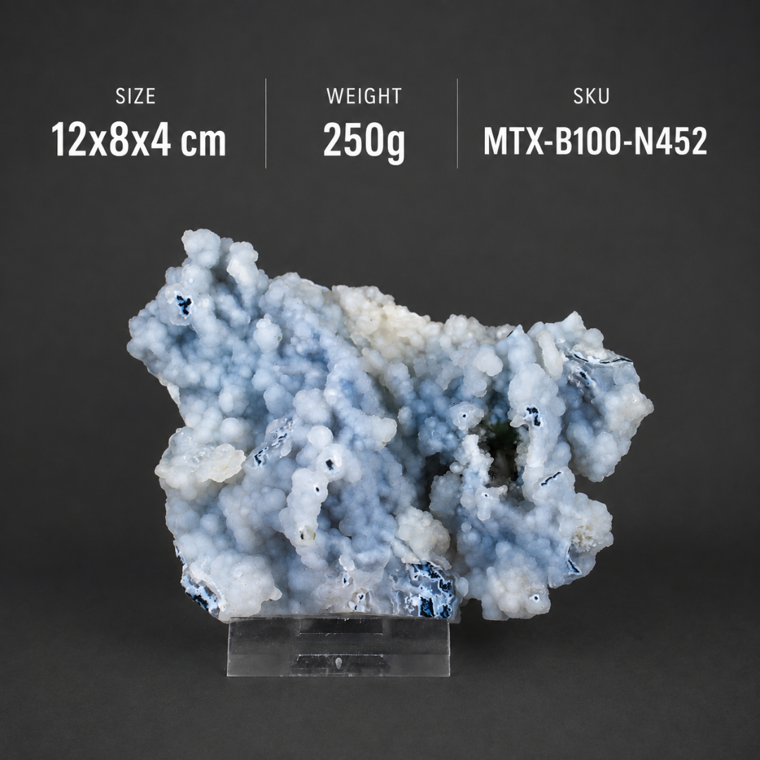 Chalcedony specimen — India, 250 g.
