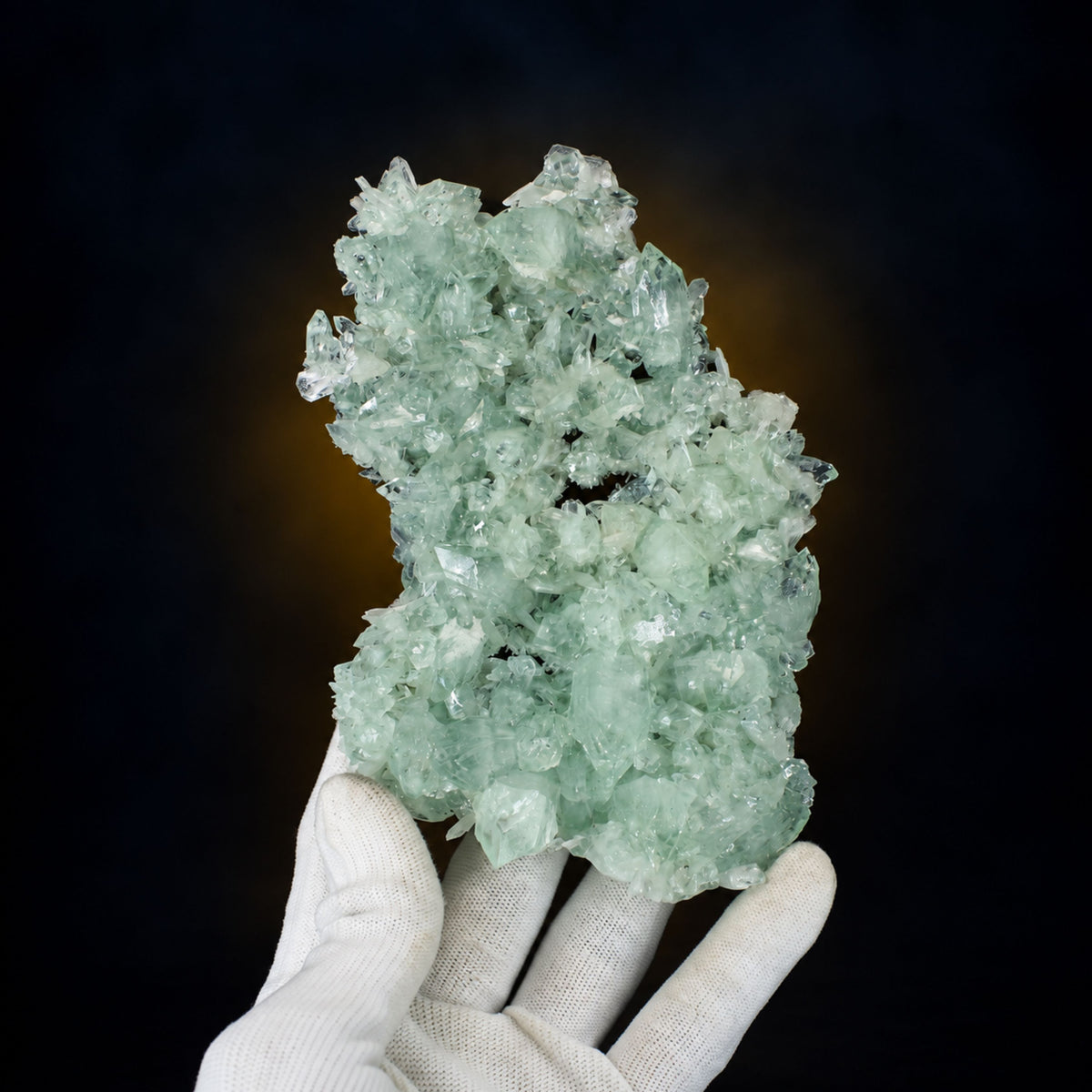 Apophyllite and Stilbite specimen — India, 180 g.