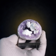 Amethyst specimen — India, 180 g.