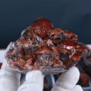 Amethyst and Hematite specimen lot — India, 5000 g.