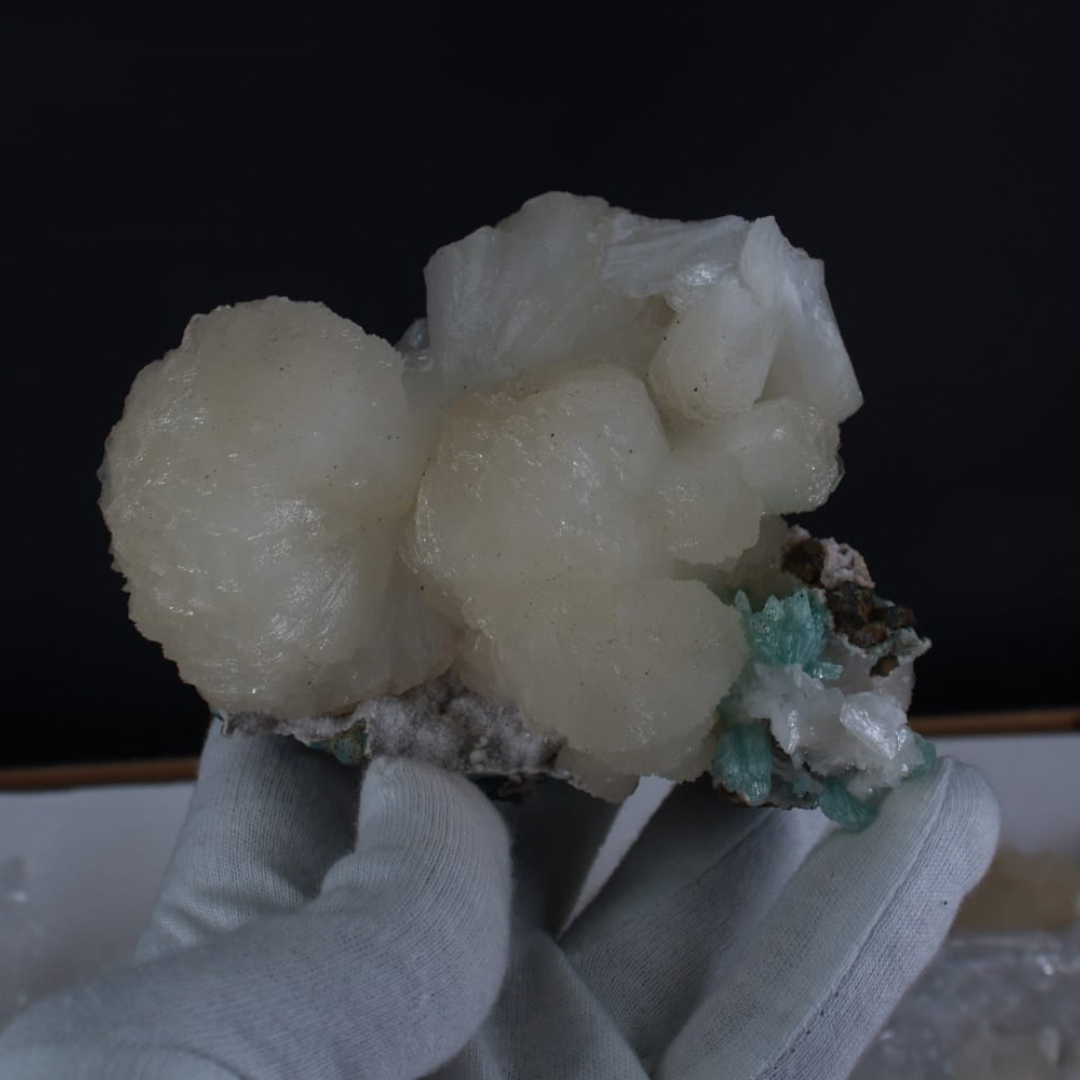 Natural Stilbite with Heulandite Crystal Lot – 14 Pieces from India