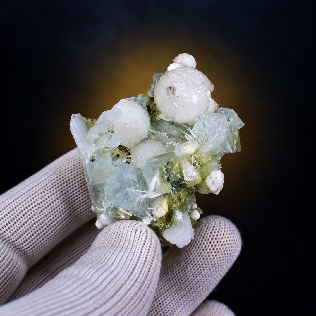 Natural Apophyllite with Heulandite &amp; Okenite Mineral Specimen – 40g