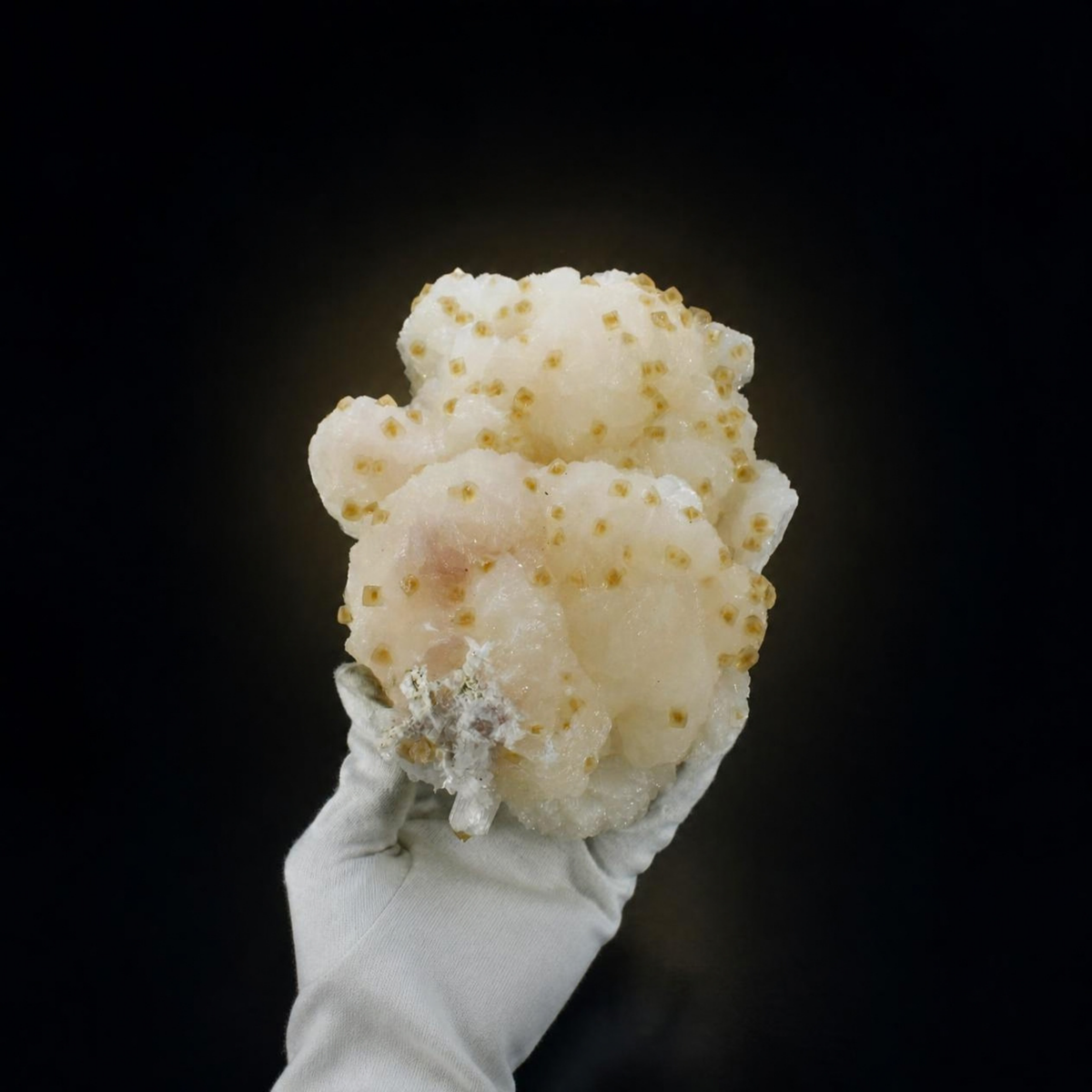 Natural Honey Calcite on Heulandite – 810 g