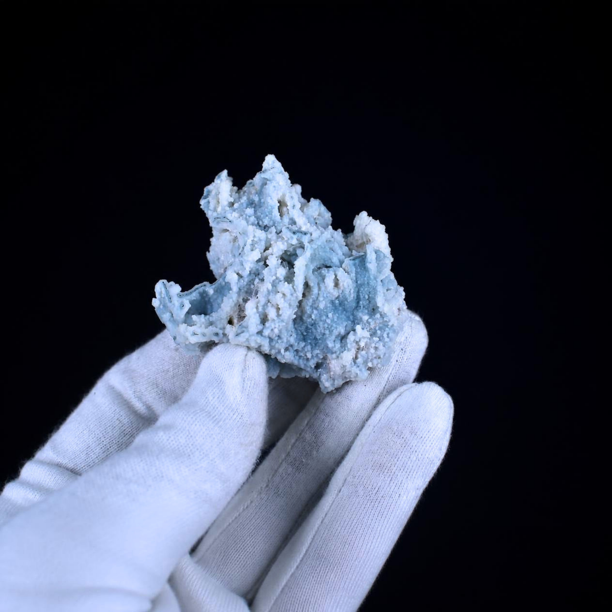 Blue Chalcedony & White Mordenite Crystal 6 × 7 × 4 cm
