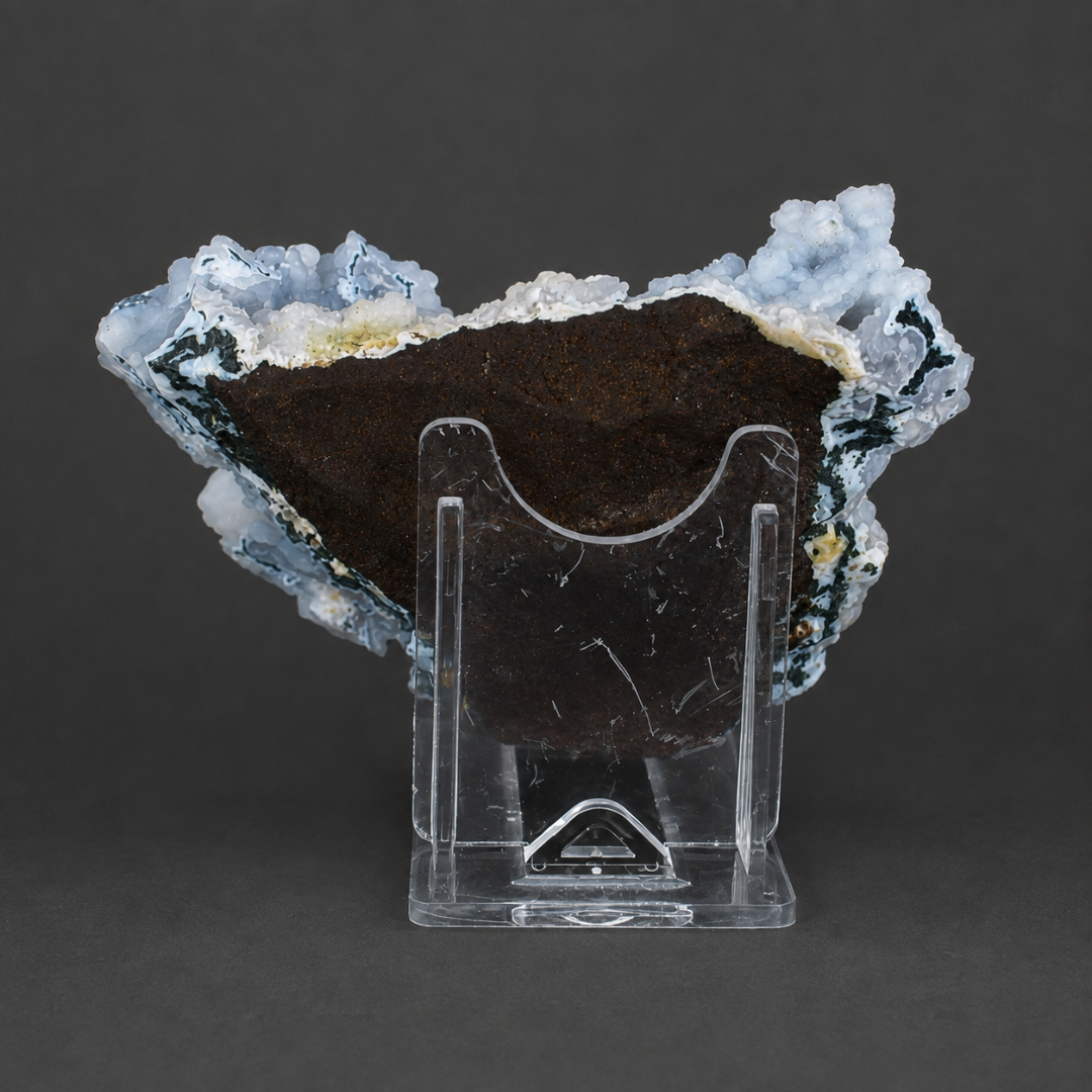 Chalcedony specimen — India, 250 g.