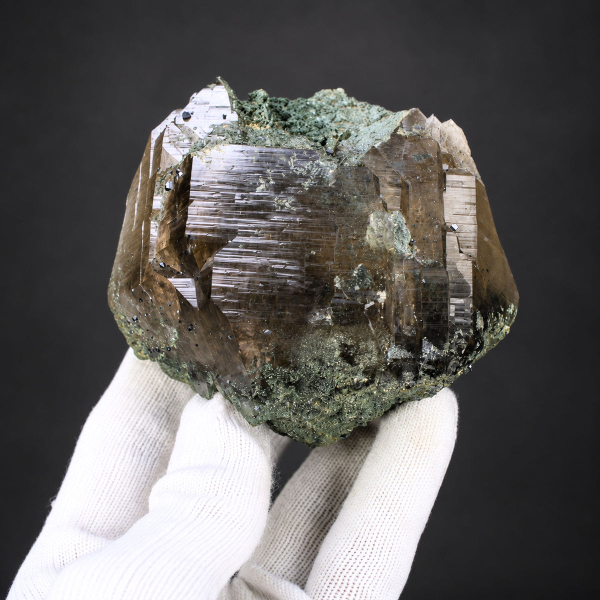 Natural Smoky Quartz Mineral Specimen  9 × 6 × 6 cm 370 g
