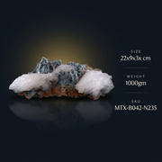 Stilbite and Heulandite and Chalcedony specimen — India, 1000 g.