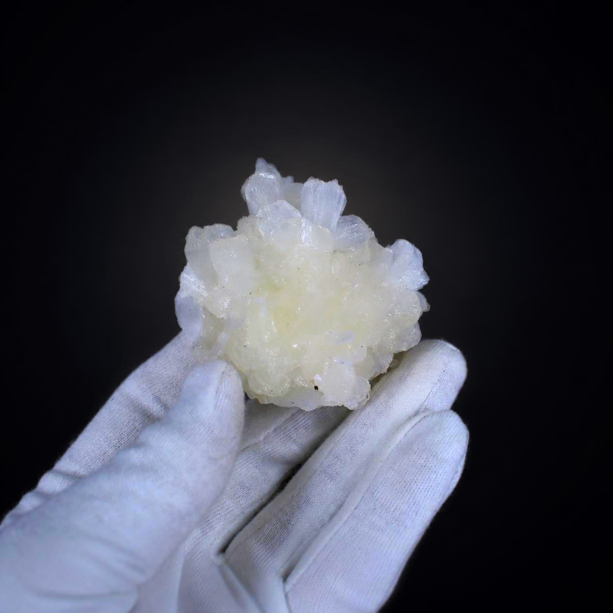 Stilbite & Heulandite Crystal Cluster 7×7×4 cm | 90g
