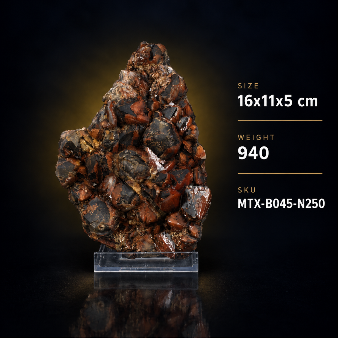 Amethyst and Hematite specimen — India, 940 g.