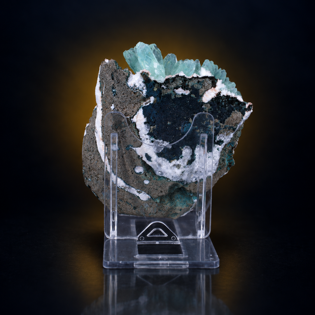 Green Apophyllite with Heulandite Matrix · 120 g · 9 × 7 × 4 cm · India