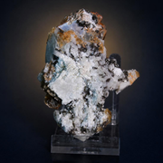 Heulandite specimen — India, 140 g.