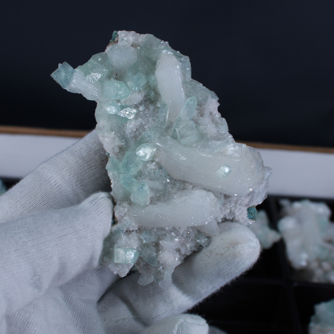 Natural Green Apophyllite, Stilbite with Heulandite Crystal Lot – 18 Pieces from India