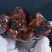 Amethyst and Hematite specimen lot — India, 5000 g.