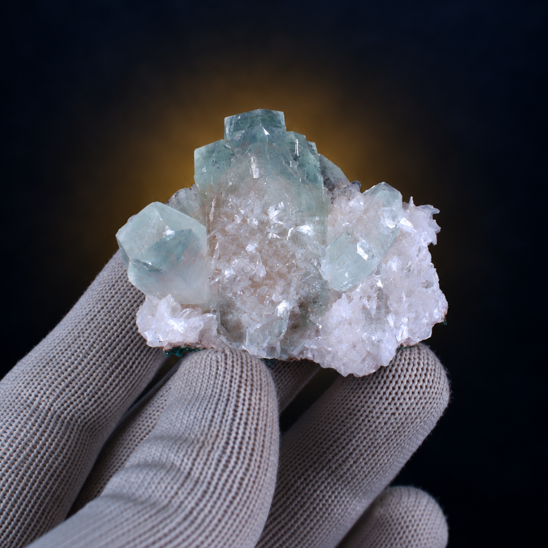 Natural Mixed Apophyllite &amp; Stilbite Crystal Specimen Lot – 32 Pieces