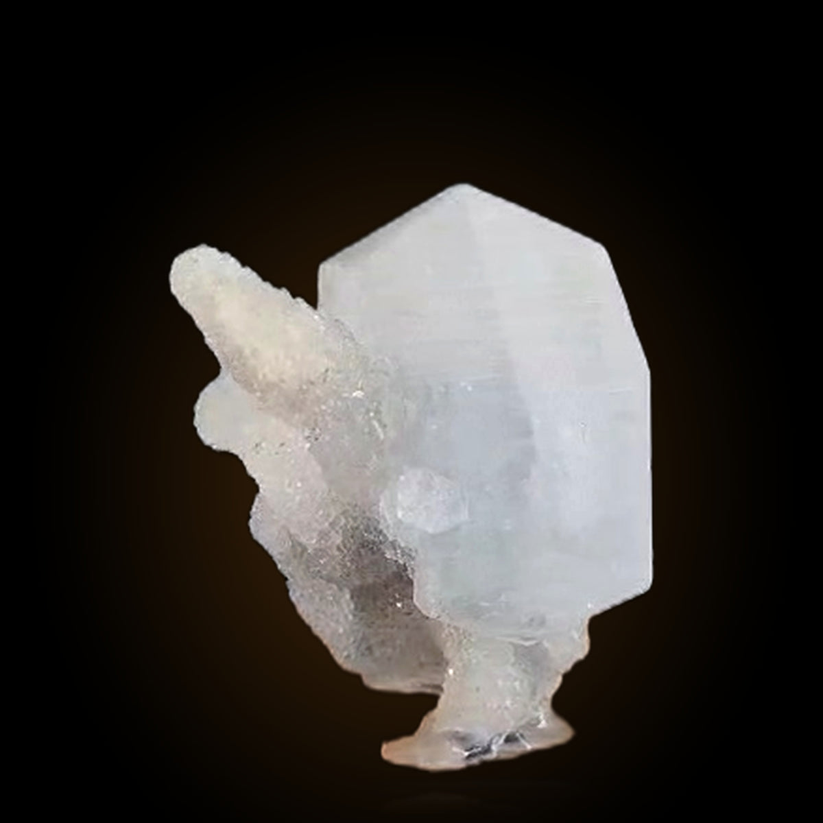 Test 1 Video Lsitn Test Crystal Prismatic Mineral Irregular 399g 4x3x2cm
